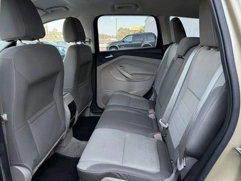 Used 2014 Ford Escape SE w/ Equipment Group 201A image 18