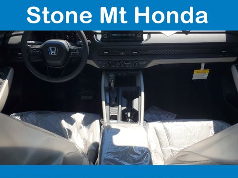 New 2025 Honda Accord SE image 13