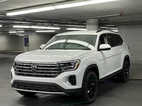 New 2026 Volkswagen Atlas SE AWD/4WD image 3