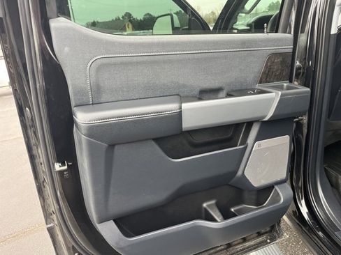 Used 2024 Ford F350 Lariat w/ Lariat Ultimate Package image 13