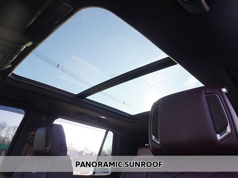 Used 2025 Cadillac Escalade Premium Luxury w/ LPO, Floor Liner Package image 4