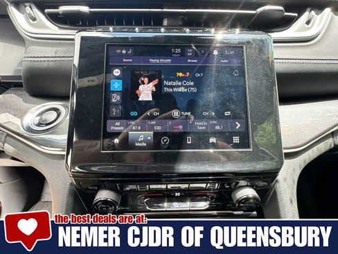 Used 2023 Jeep Grand Cherokee L Laredo AWD/4WD image 16