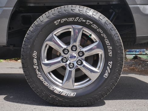 Used 2018 Ford F150 XLT w/ Equipment Group 302A Luxury AWD/4WD image 18