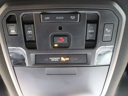 Used 2023 Toyota Tundra Platinum image 27