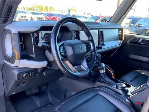 Used 2021 Ford Bronco Badlands image 17