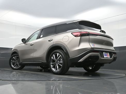 Used 2023 INFINITI QX60 Luxe w/ Cargo Package image 32