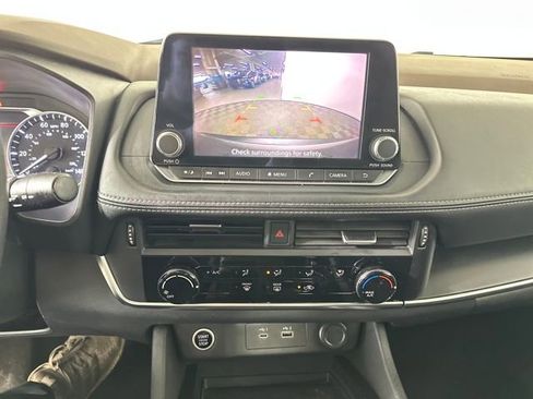 Used 2021 Nissan Rogue S image 22