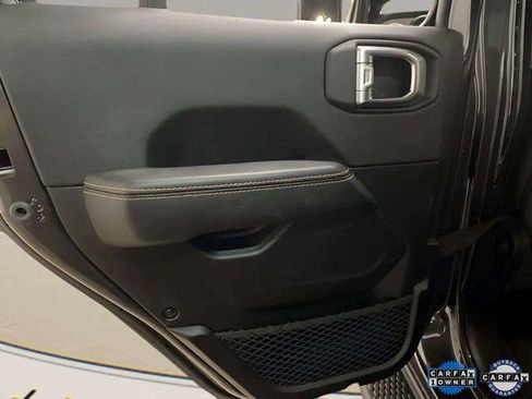 Used 2025 Jeep Wrangler Unlimited Sahara w/ Safety Group image 92