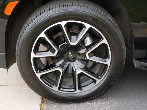 Used 2021 Chevrolet Tahoe RST image 15