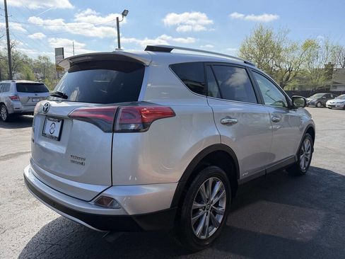 Used 2016 Toyota RAV4 Limited w/ Advanced Technology Package image 7