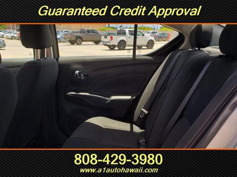Used 2018 Nissan Versa SV image 11