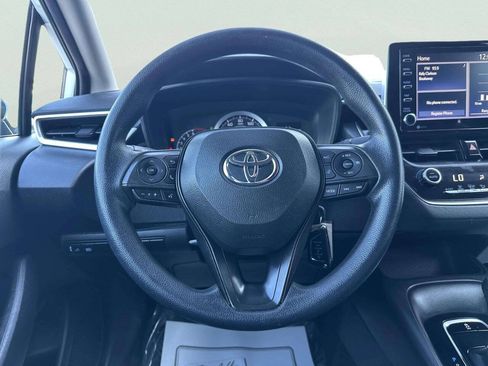 Used 2021 Toyota Corolla LE FWD image 62