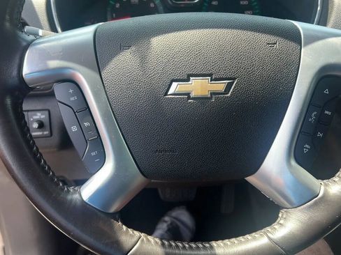 Used 2017 Chevrolet Traverse LT w/ Style and Technology Package AWD/4WD image 17