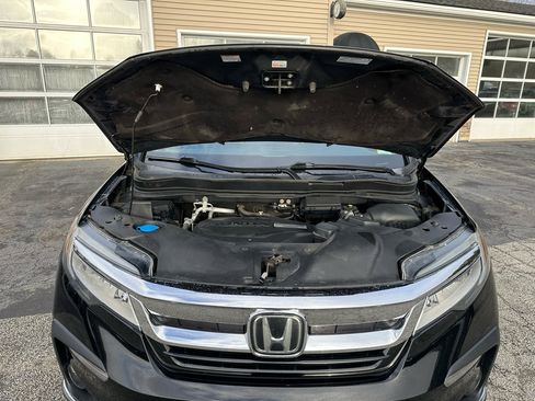 Used 2019 Honda Pilot Touring image 13