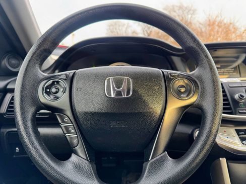 Used 2015 Honda Accord EX image 13