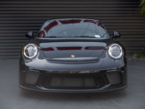 Used 2018 Porsche 911 GT3 RWD image 8