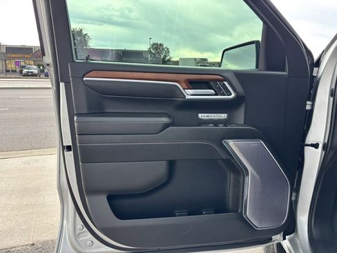 Used 2022 GMC Sierra 1500 Denali image 16