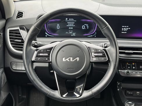 Used 2025 Kia Seltos S FWD image 30