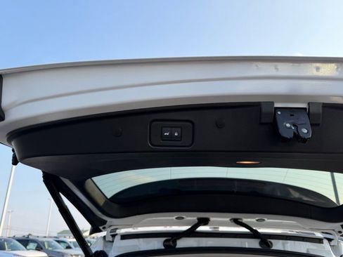 New 2026 Nissan Pathfinder SL w/ SL Premium Package image 36