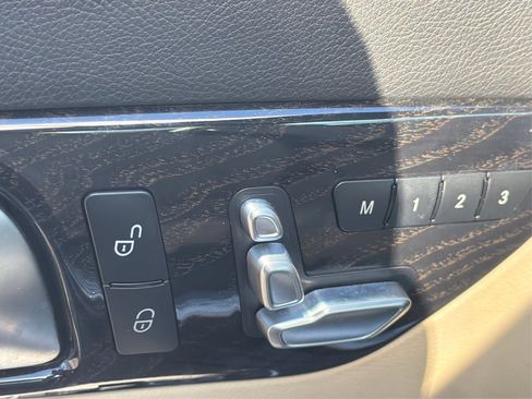 Used 2020 Mercedes-Benz SLC 300 w/ Premium Package image 15