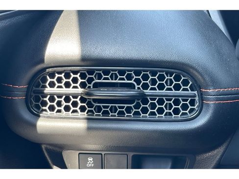 Used 2025 Honda HR-V Sport image 28