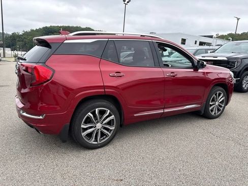 Used 2019 GMC Terrain Denali w/ Advanced Safety Package AWD/4WD image 3