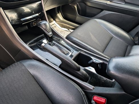 Used 2017 Honda Accord Sport image 19