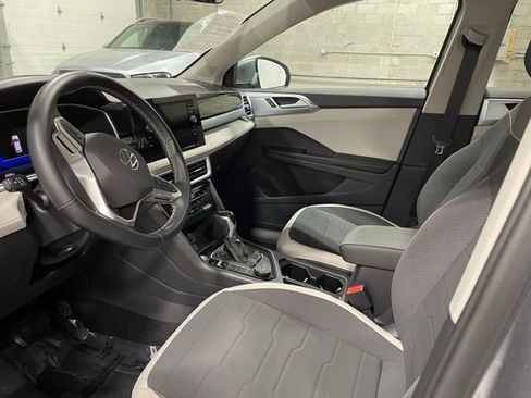 New 2025 Volkswagen Taos SE AWD/4WD image 8