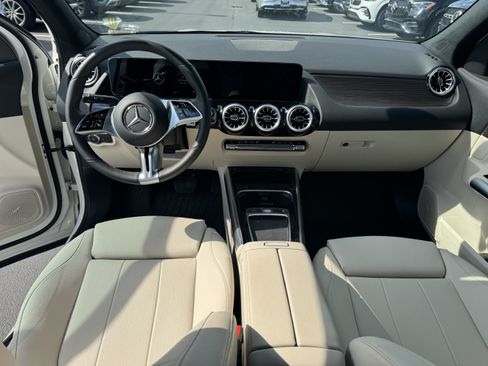 Used 2026 Mercedes-Benz GLA 250 4MATIC image 31