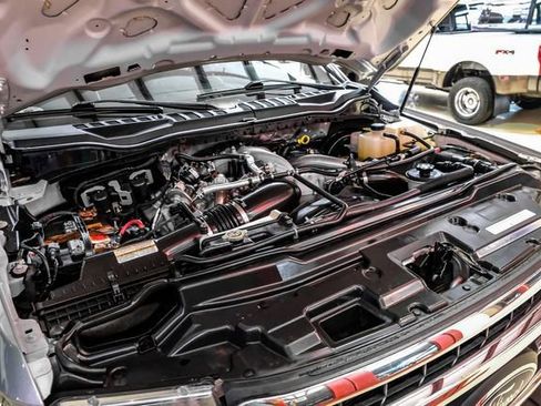 Used 2022 Ford F250 Lariat w/ Lariat Value Package image 46