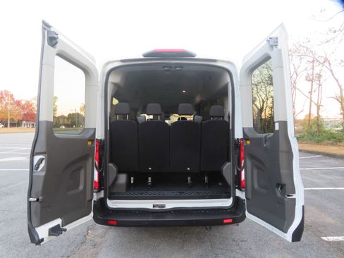 Used 2024 Ford Transit 350 XLT image 18