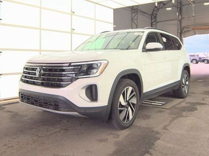 Used 2025 Volkswagen Atlas SE