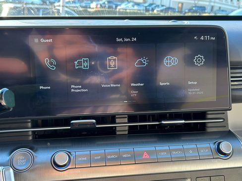 Used 2024 Hyundai Kona SEL image 29