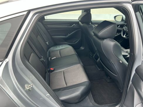 Used 2018 Honda Accord Sport image 27