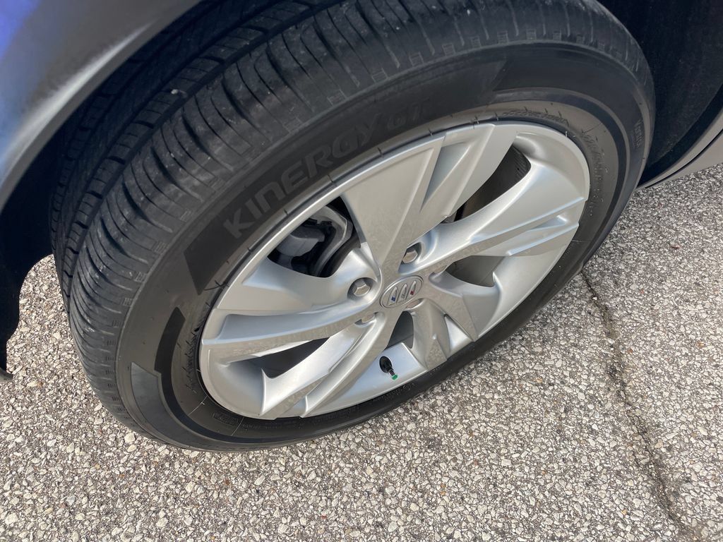 Used 2025 Buick Encore GX Preferred FWD image 9