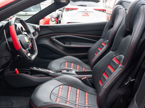 Certified 2022 Ferrari F8 Tributo image 19