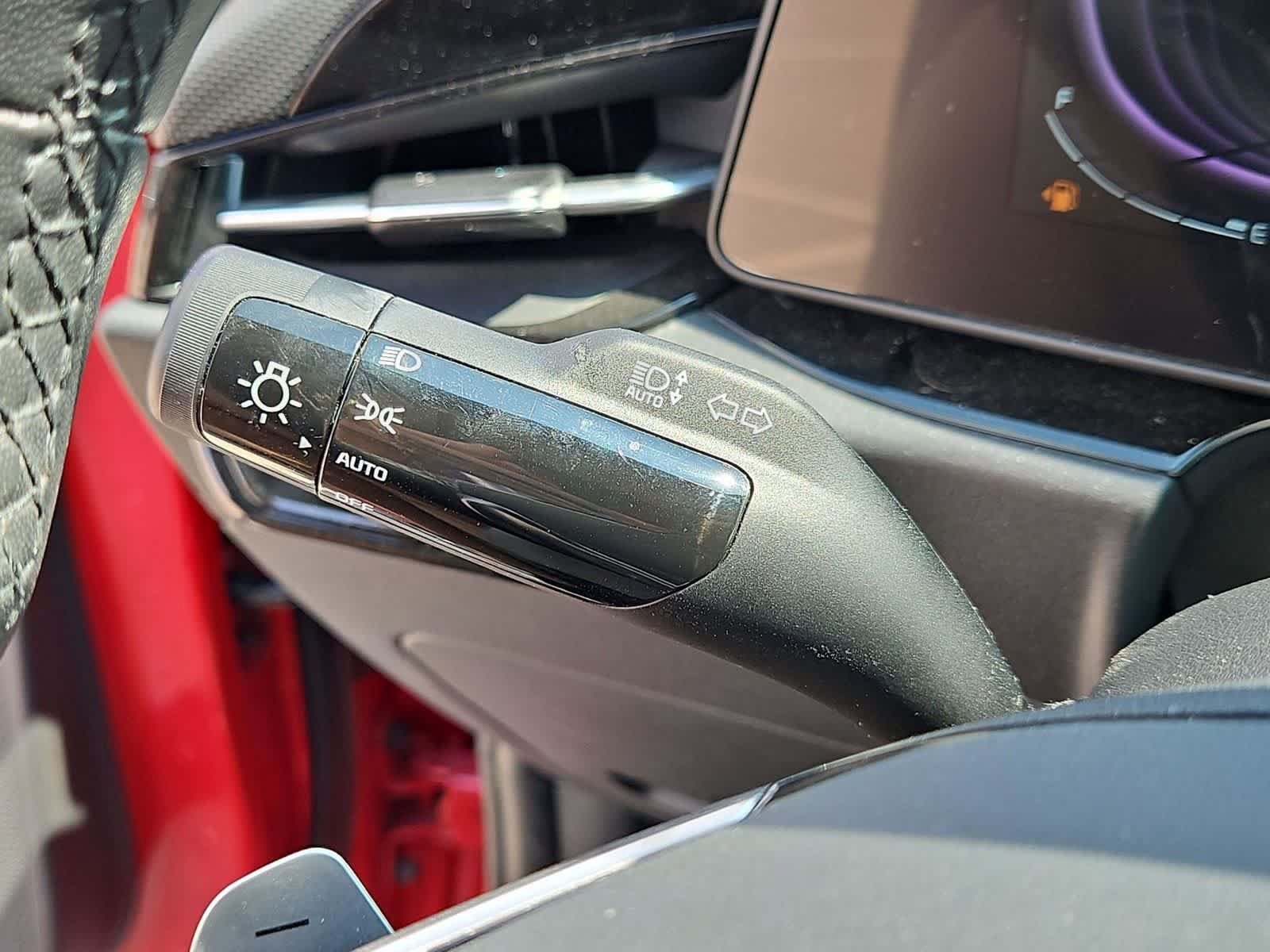 Used 2023 Kia Niro EX FWD image 20