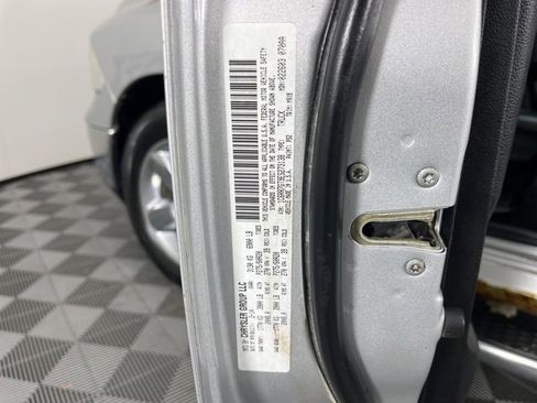 Used 2014 RAM 1500 Big Horn image 33