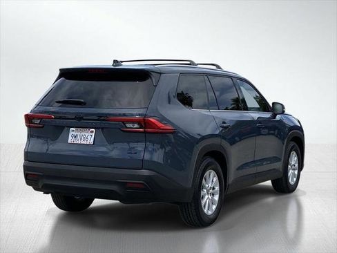 Certified 2024 Toyota Grand Highlander FWD image 8