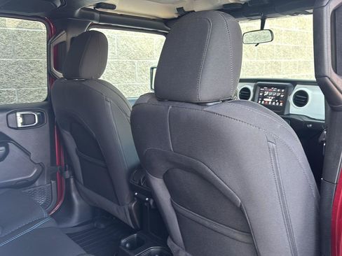 Used 2021 Jeep Wrangler Unlimited Sport AWD/4WD image 28