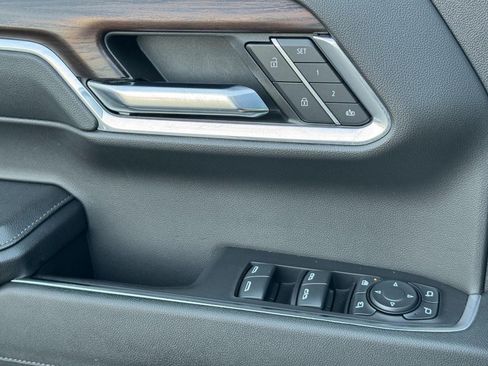 Used 2024 GMC Sierra 1500 SLT w/ SLT Premium Plus Package image 25