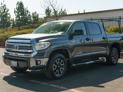 Used 2017 Toyota Tundra SR5 w/ TRD Off Road Package AWD/4WD image 3
