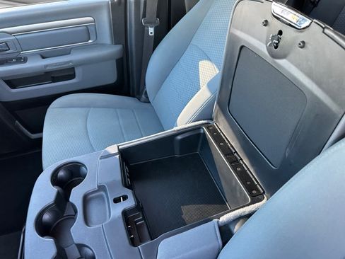 Used 2019 RAM 1500 Classic SLT RWD image 15