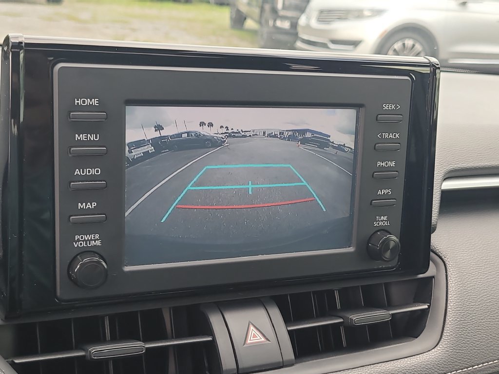 Used 2019 Toyota RAV4 XLE FWD image 21