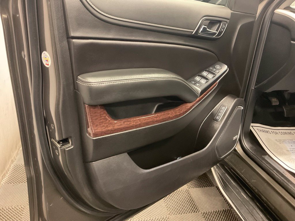 Used 2020 GMC Yukon SLT w/ Premium Edition AWD/4WD image 14