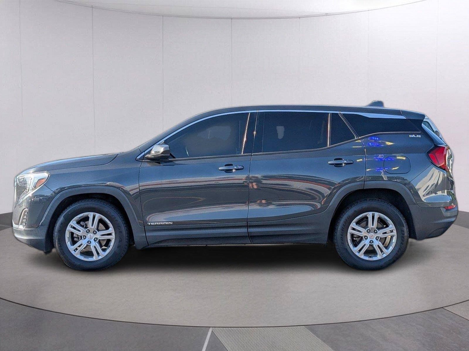 Used 2018 GMC Terrain SLE FWD image 2