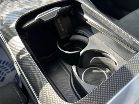 Used 2025 Mercedes-Benz GLC 63 AMG S image 21