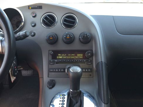 Used 2008 Pontiac Solstice Convertible w/ Premium Package image 18