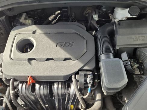 Used 2019 Hyundai Santa Fe SE AWD/4WD image 30