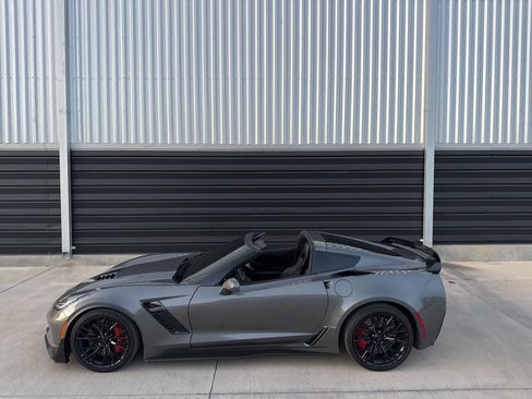 Used 2016 Chevrolet Corvette Z06 w/ 3LZ Preferred Equipment Group RWD image 33